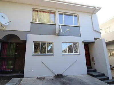 2 Bedroom Apartment To Rent in East London - U302.webp