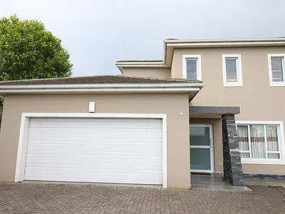 3 Bedroom House To Rent in East London - img