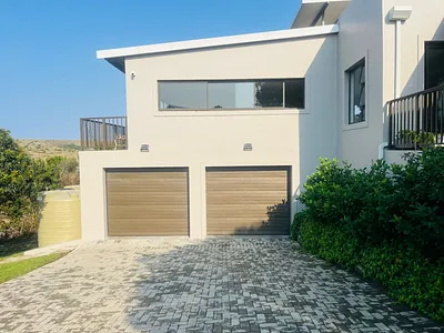 3 Bedroom House For Sale in Morgans Bay - 0P7g.webp
