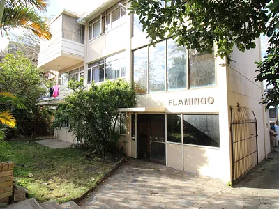 3 Bedroom Apartment For Sale in East London - Thsk.webp