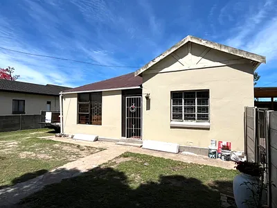 3 Bedroom House For Sale in George - kACZ.webp