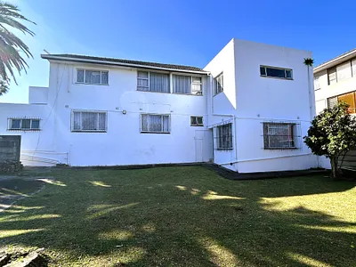 3 Bedroom House For Sale in East London - XIRf.webp