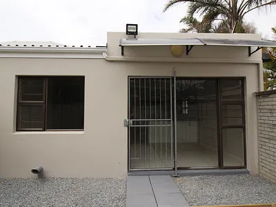 2 Bedroom Townhouse To Rent in East London - img