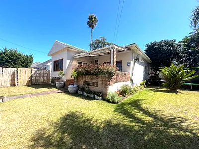 6 Bedroom House For Sale in East London - IsGB.webp