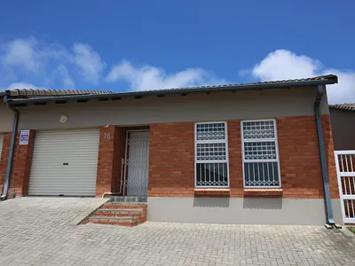 2 Bedroom Townhouse For Sale in East London - 7520.webp