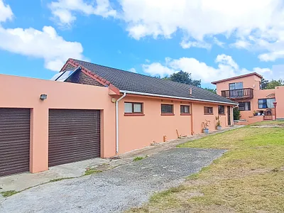 4 Bedroom House For Sale in East London - 5oKJ.webp