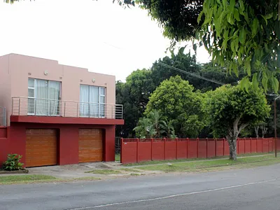 3 Bedroom House For Sale in East London - lqgP.webp