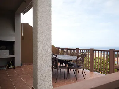 3 Bedroom Apartment To Rent in Knysna - FX3X.webp