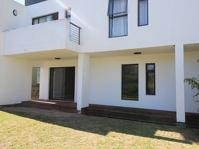 2 Bedroom Apartment To Rent in East London - img