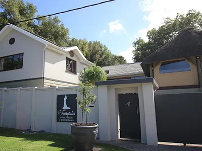 1 Bedroom House To Rent in East London - img