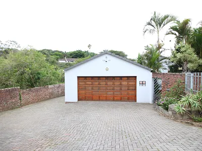 3 Bedroom House For Sale in East London - dVVY.webp