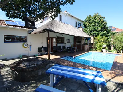 3 Bedroom House For Sale in East London - xWWq.webp