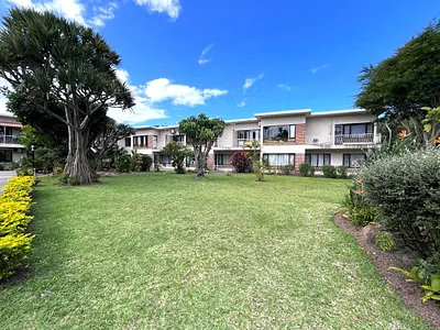 3 Bedroom Apartment For Sale in East London - img