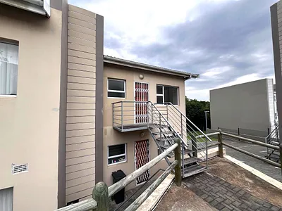 2 Bedroom Apartment To Rent in East London - img