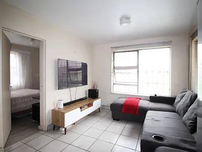 2 Bedroom Apartment For Sale in East London - EtYB.webp
