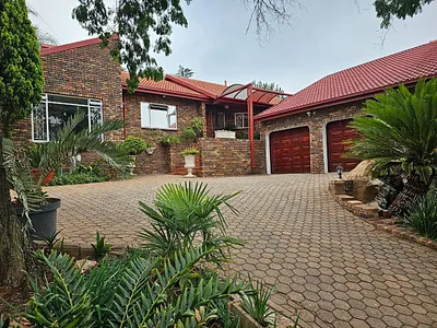 3 Bedroom House To Rent in Roodepoort - img