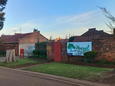 2 Bedroom Apartment For Sale in Alberton - B4b3.webp