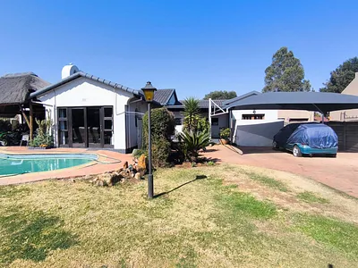 3 Bedroom House For Sale in Alberton - img