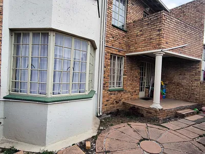2 Bedroom Townhouse For Sale in Alberton - img