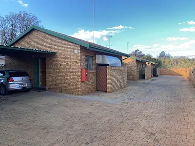 0.5 Bedroom Apartment For Sale in Potchefstroom - uVvM.webp