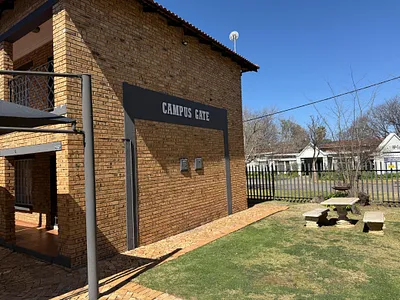 1 Bedroom Apartment For Sale in Potchefstroom - t3NA.webp