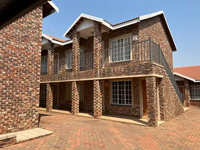 1 Bedroom Apartment For Sale in Potchefstroom - ZN60.webp