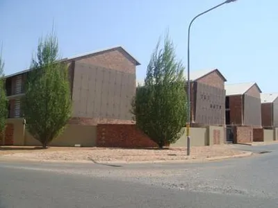 1 Bedroom Apartment To Rent in Potchefstroom - sbWc.webp