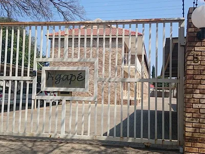 1 Bedroom Apartment To Rent in Potchefstroom - Late.webp