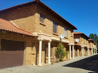 2 Bedroom Apartment For Sale in Potchefstroom - q2B6.webp