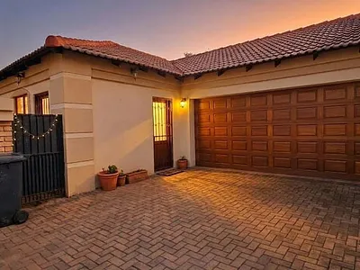 2 Bedroom House For Sale in Pretoria - img