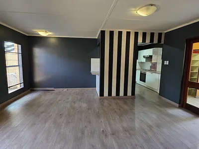 2 Bedroom Townhouse For Sale in Pretoria - ozQ9.webp