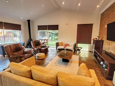 4 Bedroom House For Sale in Pretoria - gY4Z.webp
