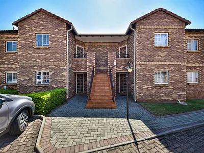 2 Bedroom Apartment For Sale in Pretoria - 9P15.webp