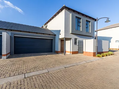 3 Bedroom House For Sale in Pretoria - I48H.webp