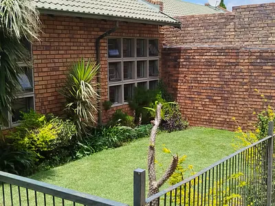 3 Bedroom Townhouse To Rent in Pretoria - EJTo.webp