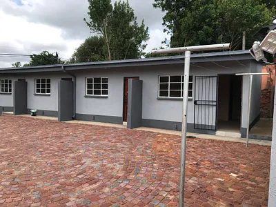 0.5 Bedroom Apartment To Rent in Pretoria - XzWV.webp
