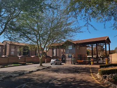 0.5 Bedroom Apartment To Rent in Pretoria - SA13.webp
