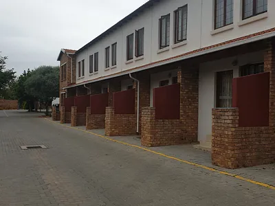 1 Bedroom Apartment To Rent in Pretoria - UzhA.webp
