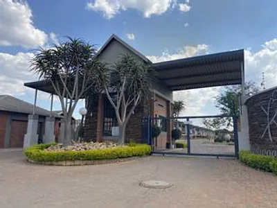 2 Bedroom Apartment To Rent in Pretoria - 8IN5.webp