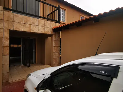 3 Bedroom Apartment To Rent in Pretoria - fRtq.webp