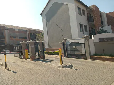 2 Bedroom Apartment To Rent in Pretoria - g8pm.webp