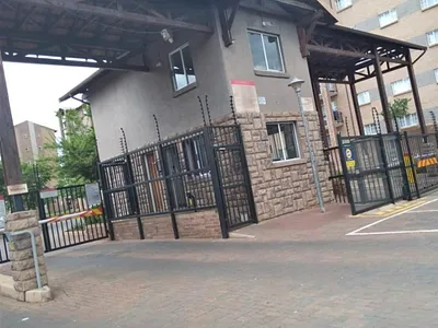 2 Bedroom Apartment To Rent in Annlin-Wes, Pretoria - 0lq5.webp