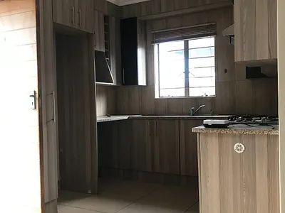 2 Bedroom Apartment To Rent in Pretoria - ve4B.webp