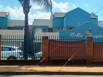 2 Bedroom Apartment To Rent in Pretoria - Qhgg.webp