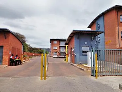 2 Bedroom Apartment To Rent in Pretoria - obqG.webp