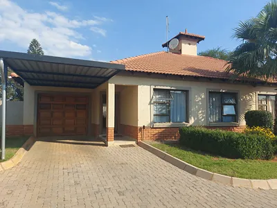 3 Bedroom Townhouse For Sale in Pretoria - dYhS.webp