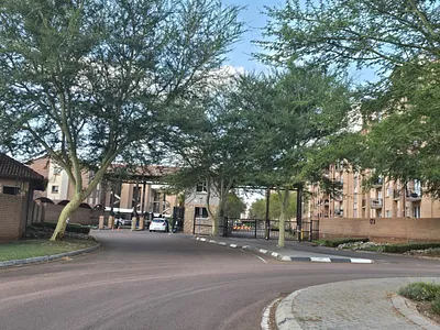 3 Bedroom Apartment For Sale in Pretoria - 6e15.webp