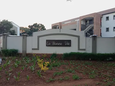 3 Bedroom Apartment To Rent in Pretoria - pXom.webp