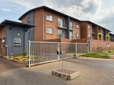 2 Bedroom Apartment To Rent in Pretoria - acwf.webp