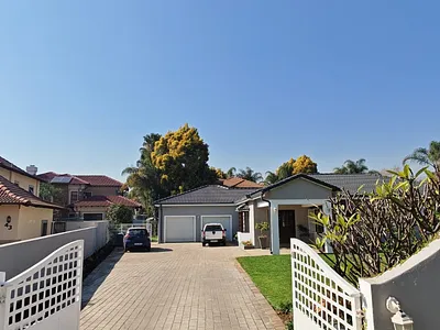 4 Bedroom Townhouse To Rent in Pretoria - nKjj.webp